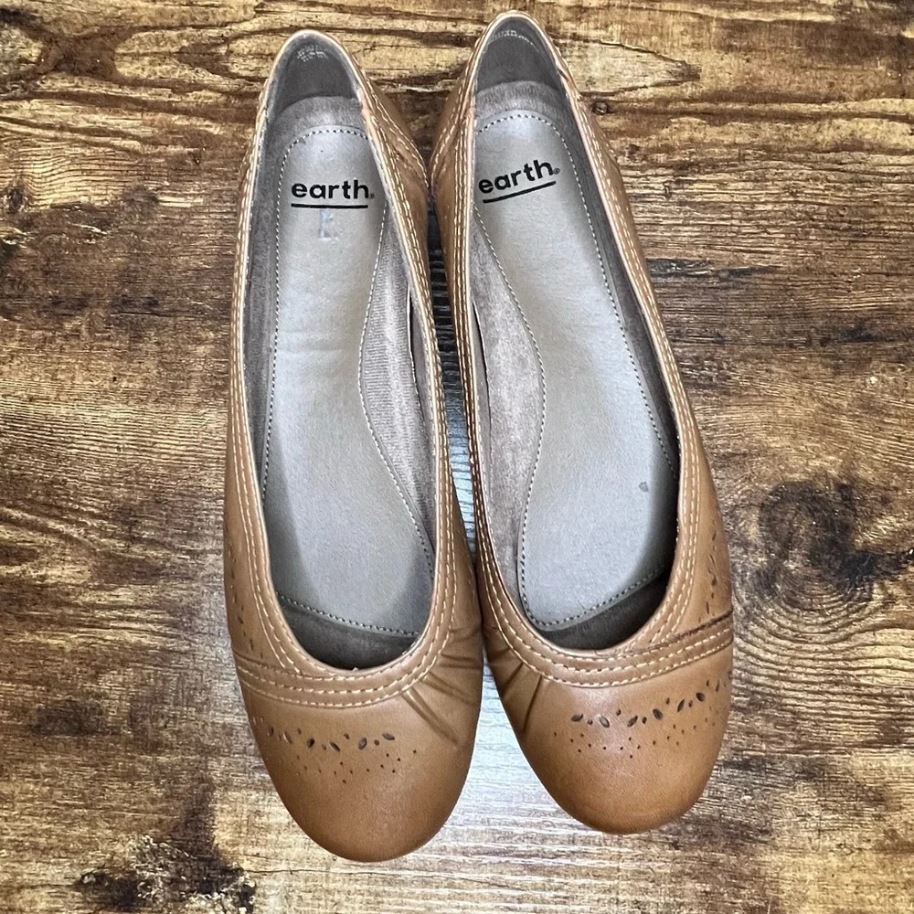 Earth Brown Leather‎ Ballet Flats slip on cut out casual shoes women's 8.5 - Picture 7 of 13